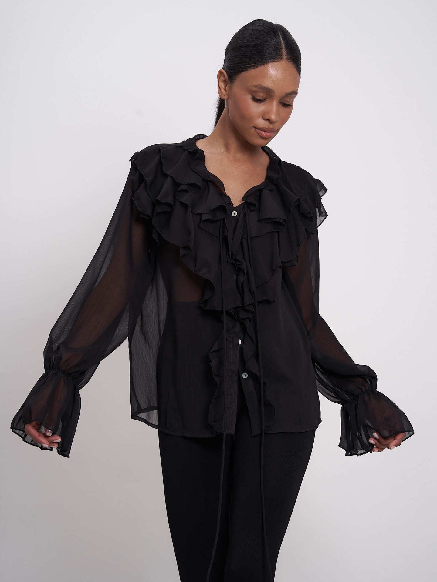 Romance Ruffles Volanlı Bluz