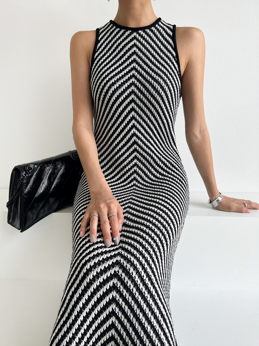 Mono Chevron Triko Elbise