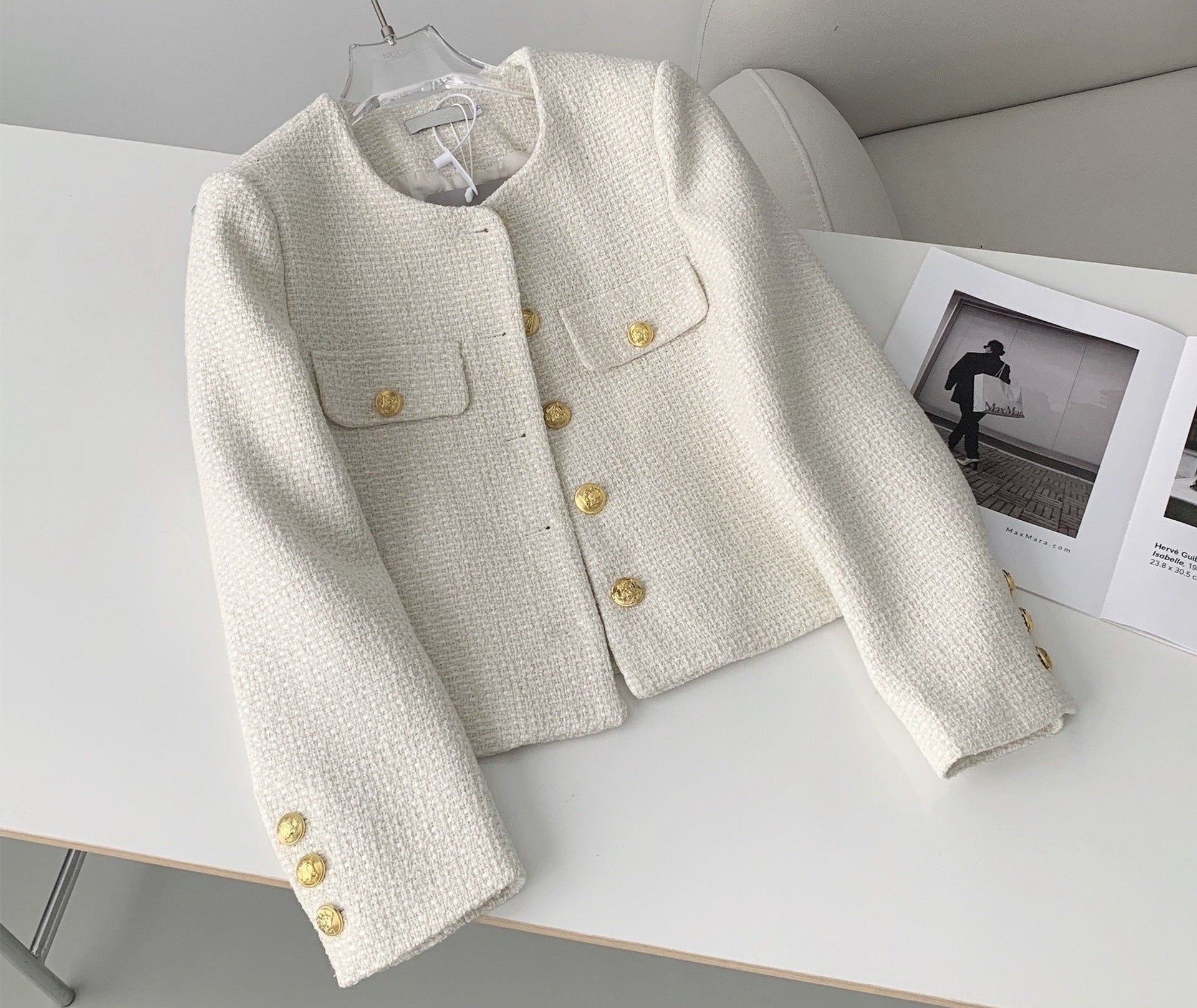Klasik Gold Düğmeli Boucle Ceket
