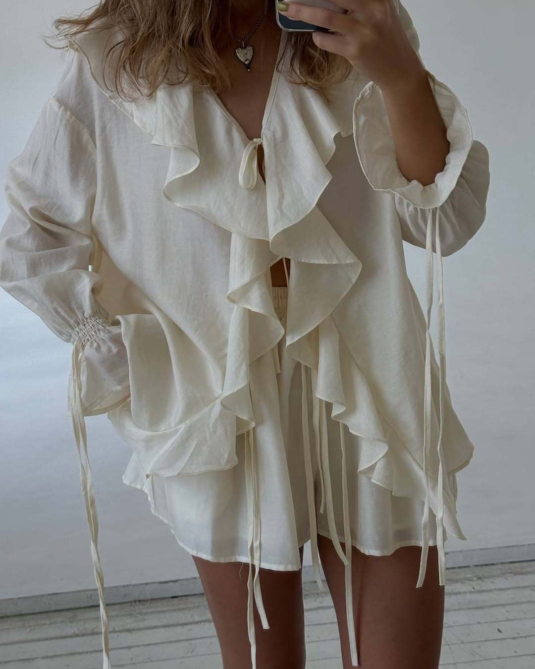 Romance Ruffles Volanlı Bluz