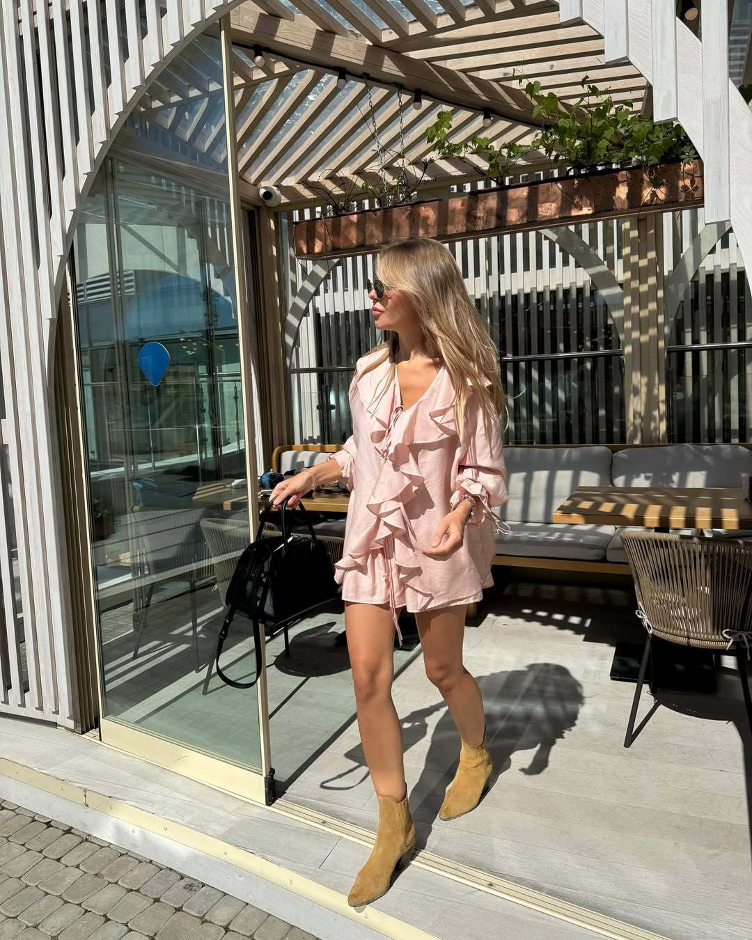 Romance Ruffles Volanlı Bluz